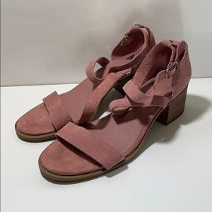 Women’s Ugg heels